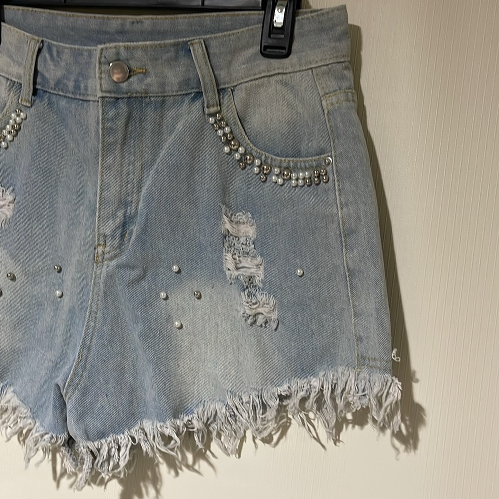 J NNA Denim Shorts with Pearl Accents Large - Picture 3 of 10